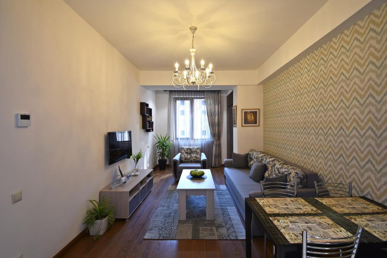 Yerevan4You Patio Екстер'єр фото